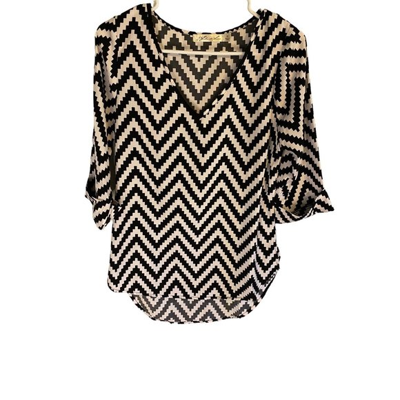 Liberty Love Black White Chevron Blouse Women's XS - Picture 1 of 7